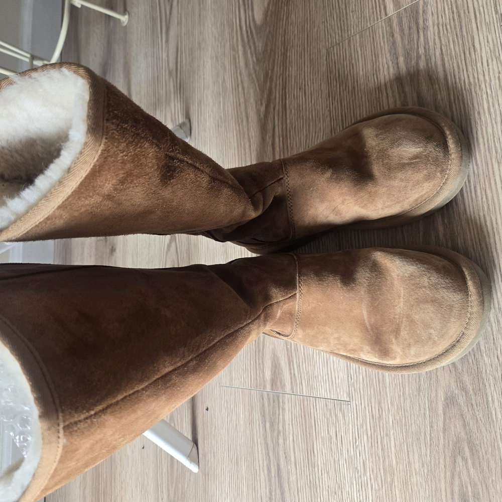 Brown Shearling Lined Boots